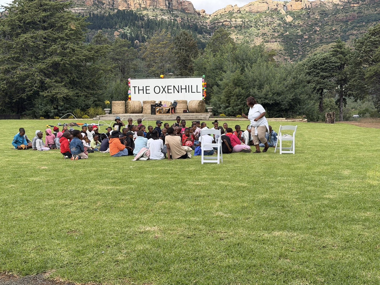 A gathering on the lawn