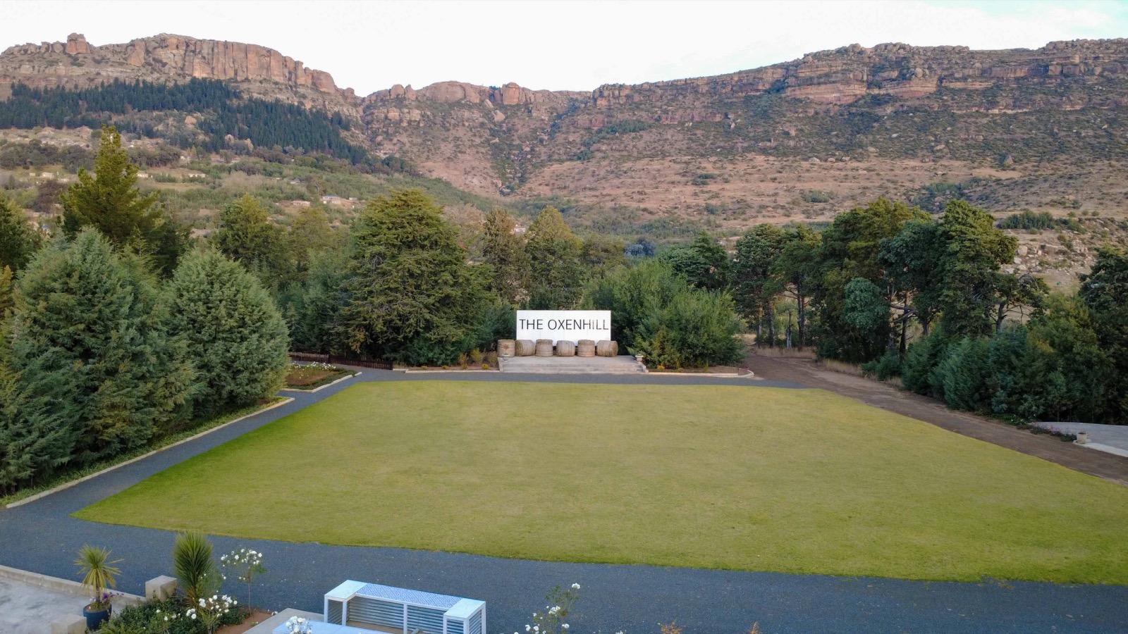 The lawn and hilltop cliffs